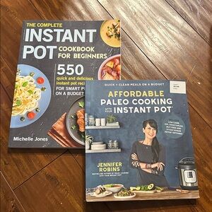 Affordable Paleo Cooking with Your Instant‎ Pot: Quick + Clean Meals cookbook +